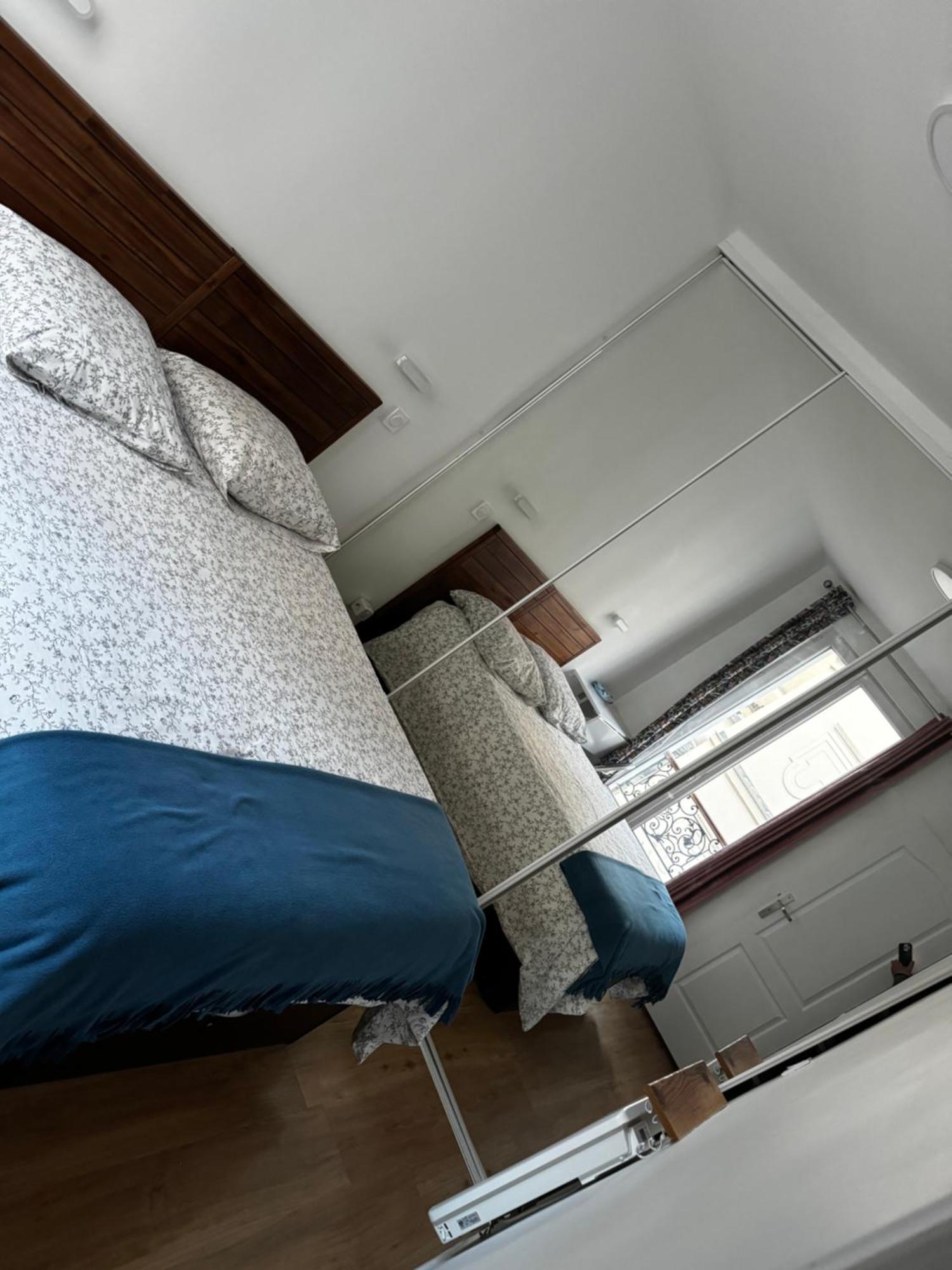 Montmartre Cosy Appartement Parijs Buitenkant foto